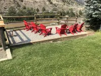 Yellowstone River View Condos, 10 min to Yellowstone Park on Historic Ranch