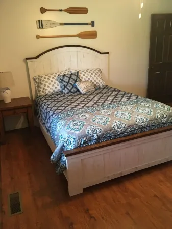 Beautiful Cabin on the Caney Fork River