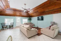 B Relaxing waterfront 3bdrm 2bath countryside home!