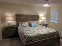 {PRIVATELY OWNED} This 2 Bedroom Has Everything You Need.with a Fantastic View.