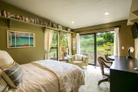 Island Sunset Villa: Your Maui Escape with Ocean & Stunning Sunsets Views