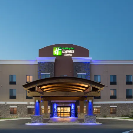 Holiday Inn Express & Suites GLENDIVE by IHG