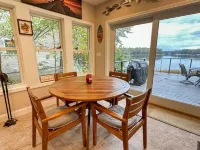 Waterfront Oasis~Pool Table~Deck~Dock~Garage