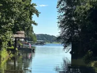 Toledo Bend Cabin-Mid-Lake-5 Miles from Town--Entire Cabin in Many, La Hotels in Sabine Parish