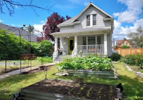 Billiken Inn, Private Loft in 2 Story Victorian