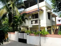 Lazar Residency Homestay Hotel a 