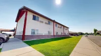 Western Executive Inn Отели рядом с достопримечательностью «Римрок Молл»
