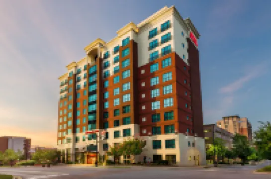 Hampton Inn & Suites National Harbor/Alexandria Area Hotels in 