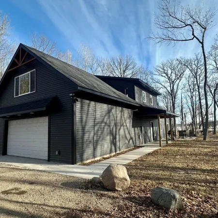 New 3 bedroom 2bath cabin on Sullivan lake
