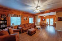 Zion Views- Juniper Mesa Lodge + Resort Access