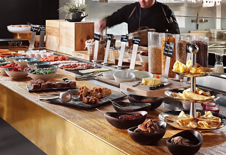 뫼벤픽 자그렙 이미지