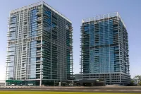Sonder Downtown Towers Hotels in Discovery Gardens