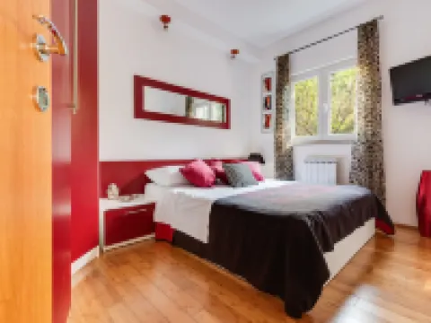 Morski dragulj Hotels in Srima