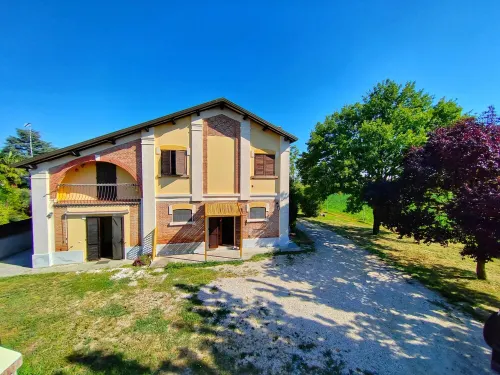 An ancient farmhouse for your holidays