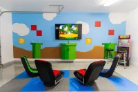 Red Rock Hangout: 5 Min to Antelope & Horseshoe + Hot Tub + Firepit + Game Room