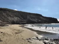 Apartment with sun terrace and panoramic sea view, 5 min. from harbor + beach Hotels in Acantilado de los Gigantes