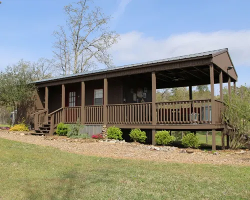Bear Cabin at Mountain View Retreat Hotels in Latimer County