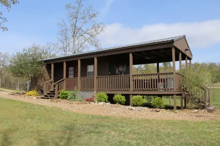 Bear Cabin at Mountain View Retreat