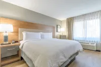 Candlewood Suites SOUTHFIELD - DETROIT by IHG - parking