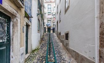 WHome Hidden Gem in Alfama Perfect to Explore Lisbon