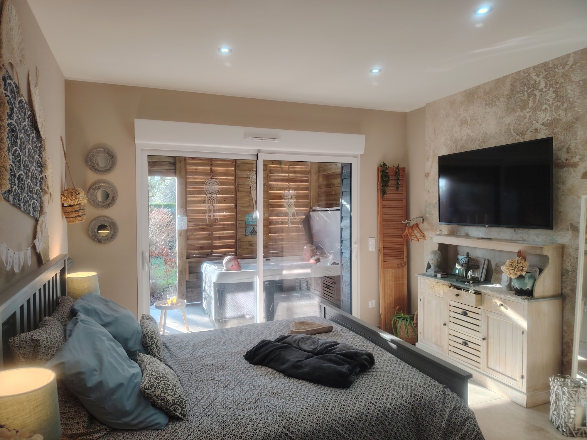 Detente de la Lys Hotels in Steenwerck