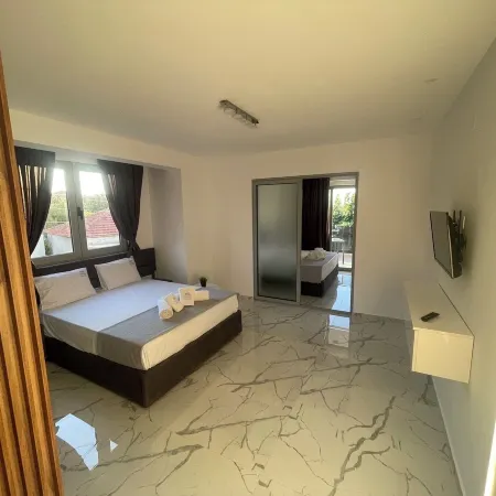 ARA Luxury Suites