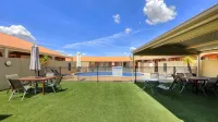 Top of the Town Motel & Apartments - Swimmingpools