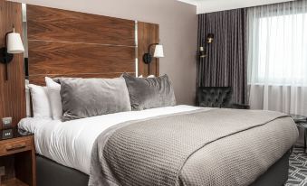 Waterfront Southport Hotel