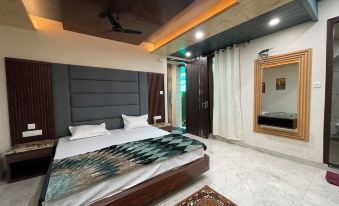 Anand residency