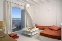 Kapetan Tasos Suites Hotel in zona Spiaggia di Pollonia