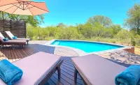 Wild Dog Guest Lodge - Infinity Pools