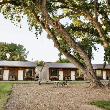 Zion's Camp and Cottages