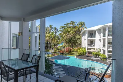 Beaches Holiday Apartments - Official Onsite Reception & Check IN