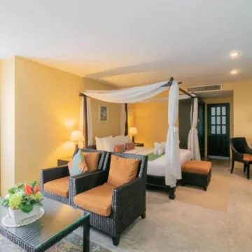 Baan PhuAnda Phuket Hotels near Chillva Market
