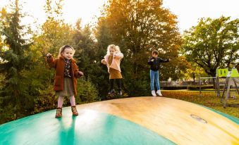 Family Villa + Sauna & Sunroom