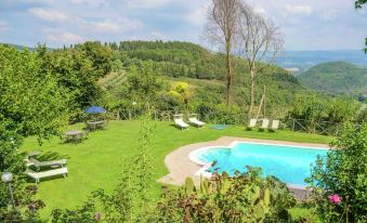 Stunning Holiday Home in Umbria with Hot Tub