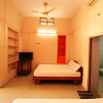 Sibi Lodge