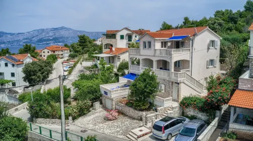 Apartments Ivo