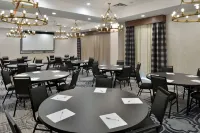 Hampton Inn & Suites Greensboro Downtown Hotels in Gilmer