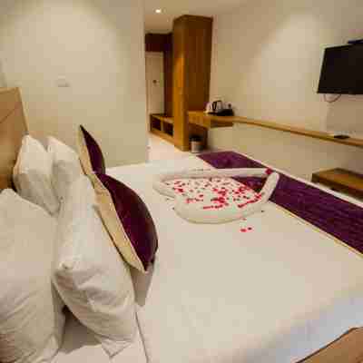 Hotel Vardha Inn Rooms