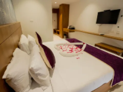 Hotel Vardha Inn Hotels in Erode