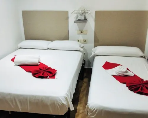 Hostal Las Vegas Hôtels à proximité de : Tour BBVA