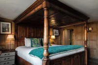 The Crown Inn Hotels in Soberton