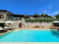 Serene Tuscan Retreat with Breathtaking Views