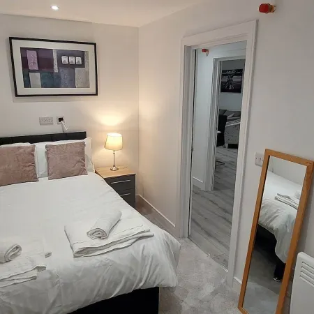 Modern 2 Bedroom Apartments - Camberley