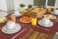 CLH Suites Domingos Ferreira - Desayuno
