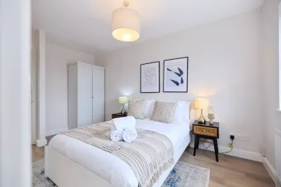 The Guildford Getaway - 3bdr With Garden