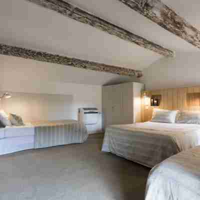 Auberge de la Commanderie Rooms