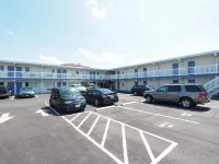 Seashire Inn & Suites - Bãi đậu xe
