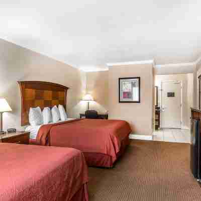 Quality Inn Near Hearst Castle Rooms